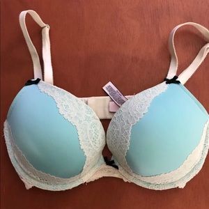 32DD VS Dream Angels Push Up Bra